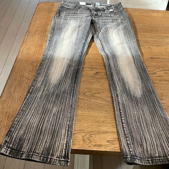 AZZURE LOVE LITE DENIM JEANS.  NEW WITH TAGS - Picture 1 of 16